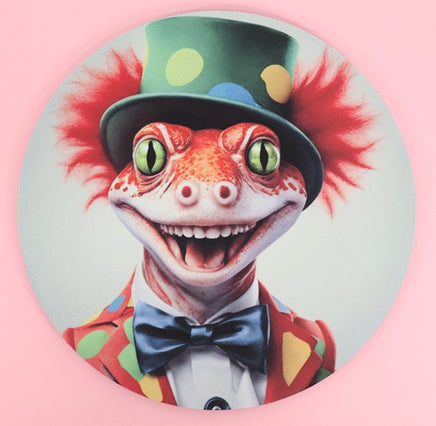 TwoAcreTees.com Desmond The Clown Gecko Round Mouse Pad